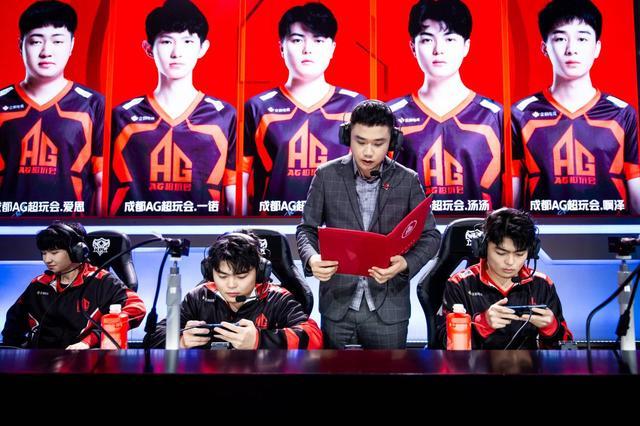 来吸引这位
