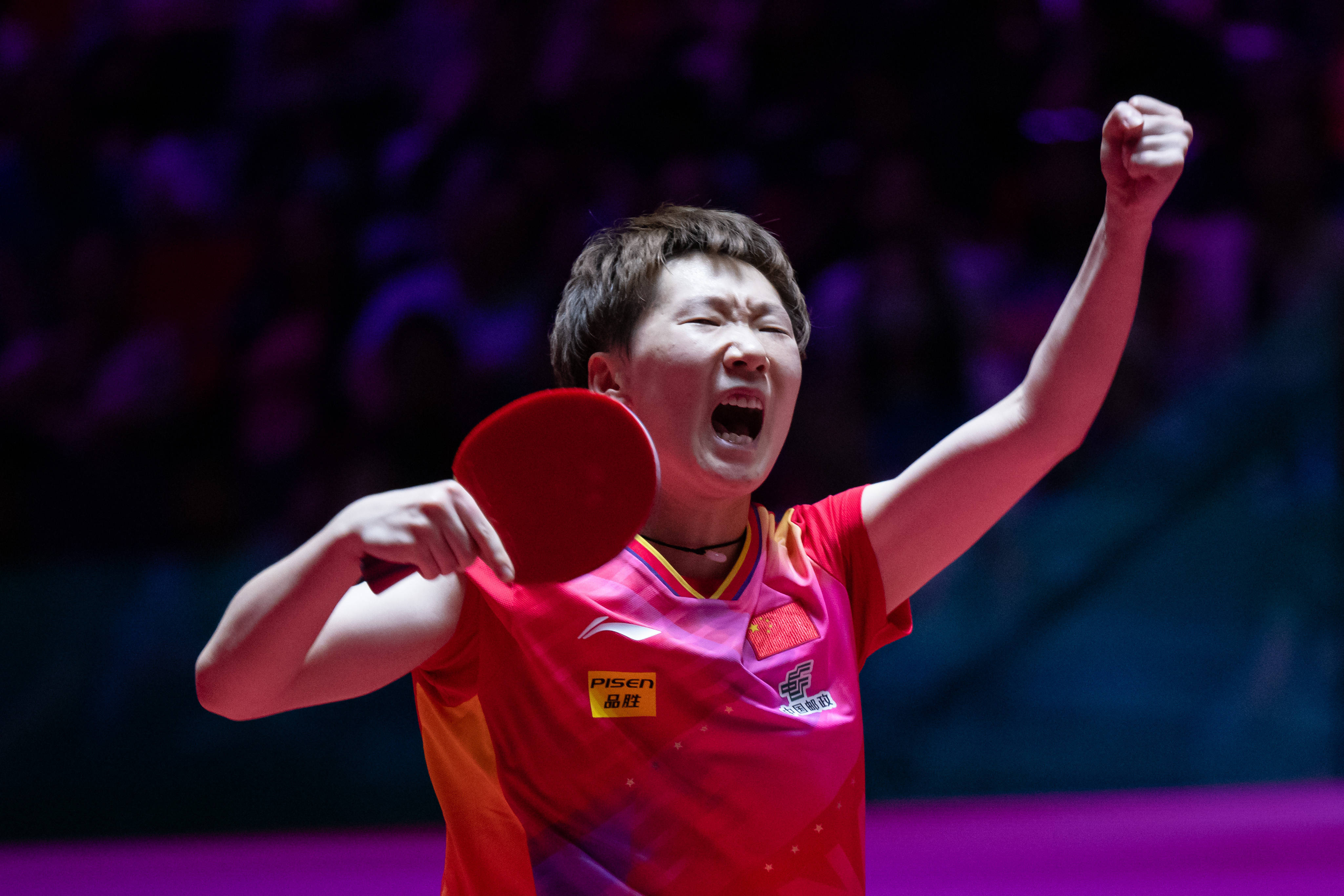 形势并不乐 形势并不乐