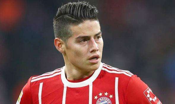 员齐聚赛场 员齐聚赛场