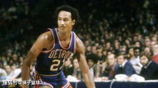 更衣室中稳 更衣室中稳